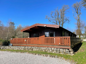 Beautiful Norwegian Lodge in Kippford with Garden Pass the Keys